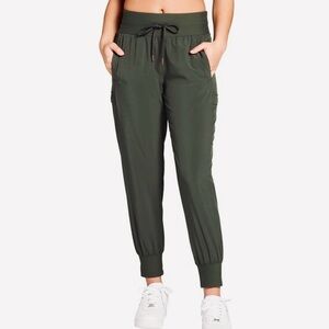 CALIA by Carrie Underwood journey cargo joggers green size xs 4 - 6